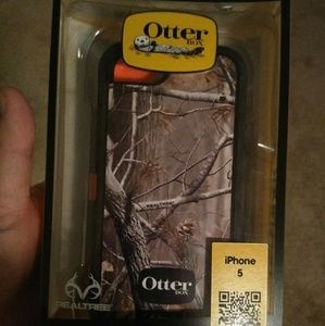 Iphone 5 camo otterbox